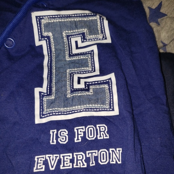 Everton Onesie - Picture 2 of 4